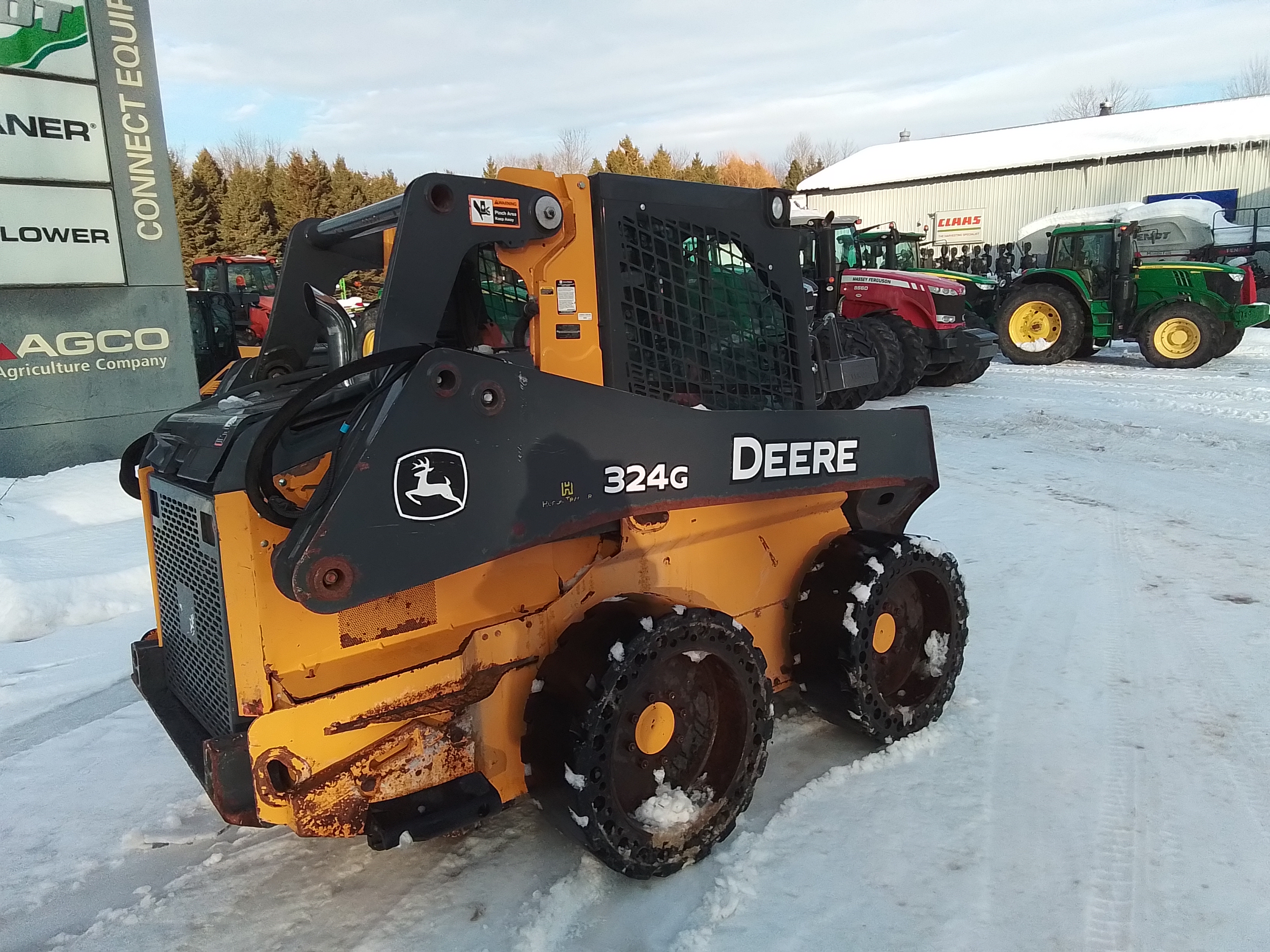 2018 John Deere 324G Skid Steer Loader