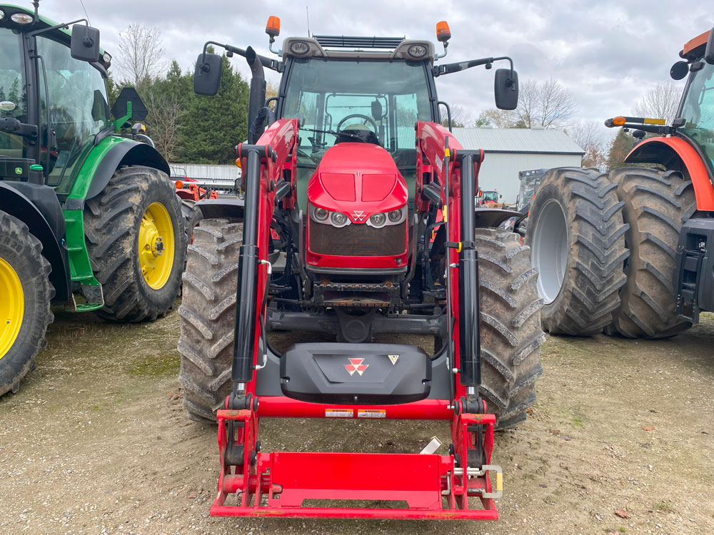 2016 Massey Ferguson 5713SL Tractor