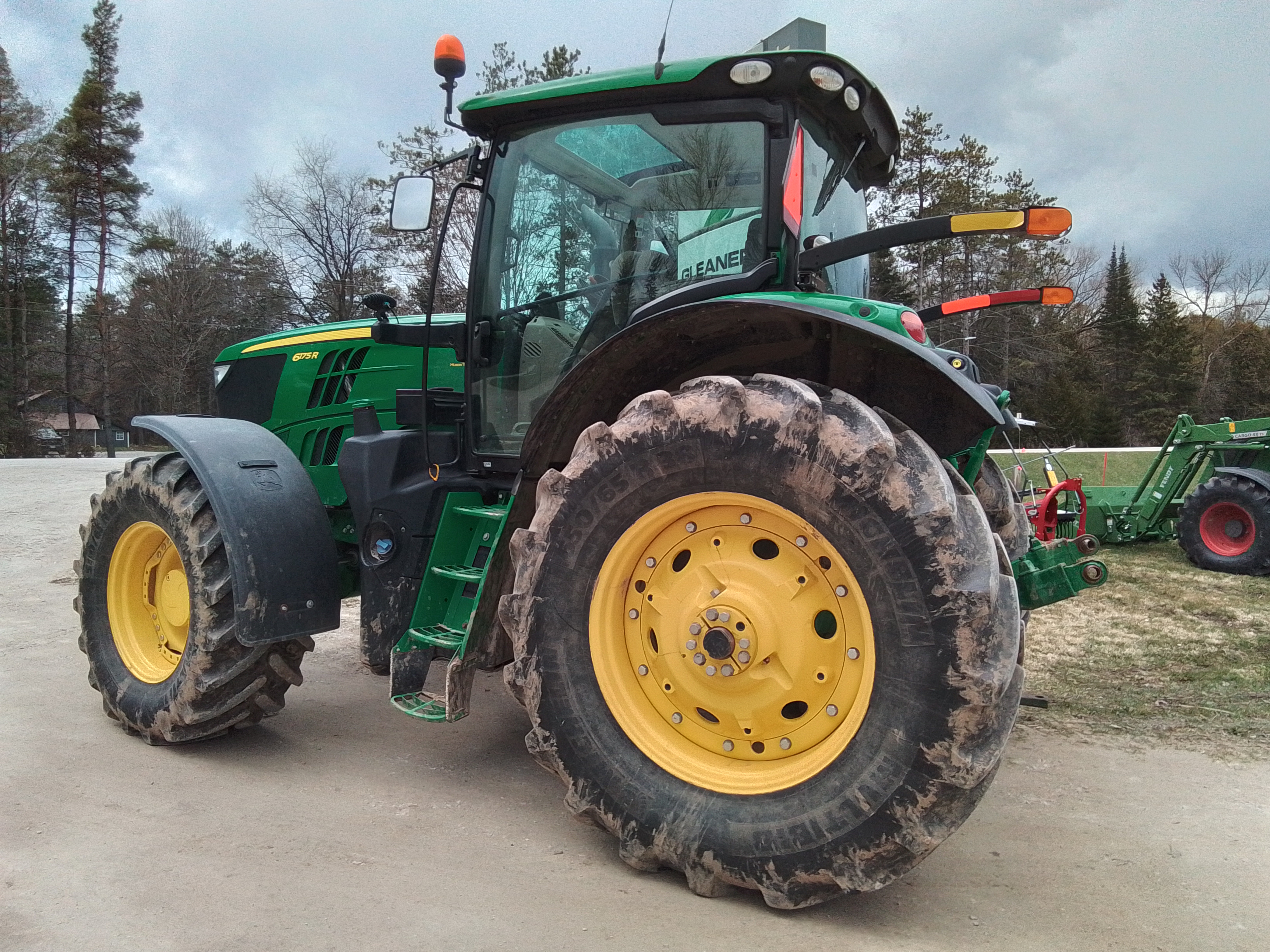 2016 John Deere 6175R Tractor