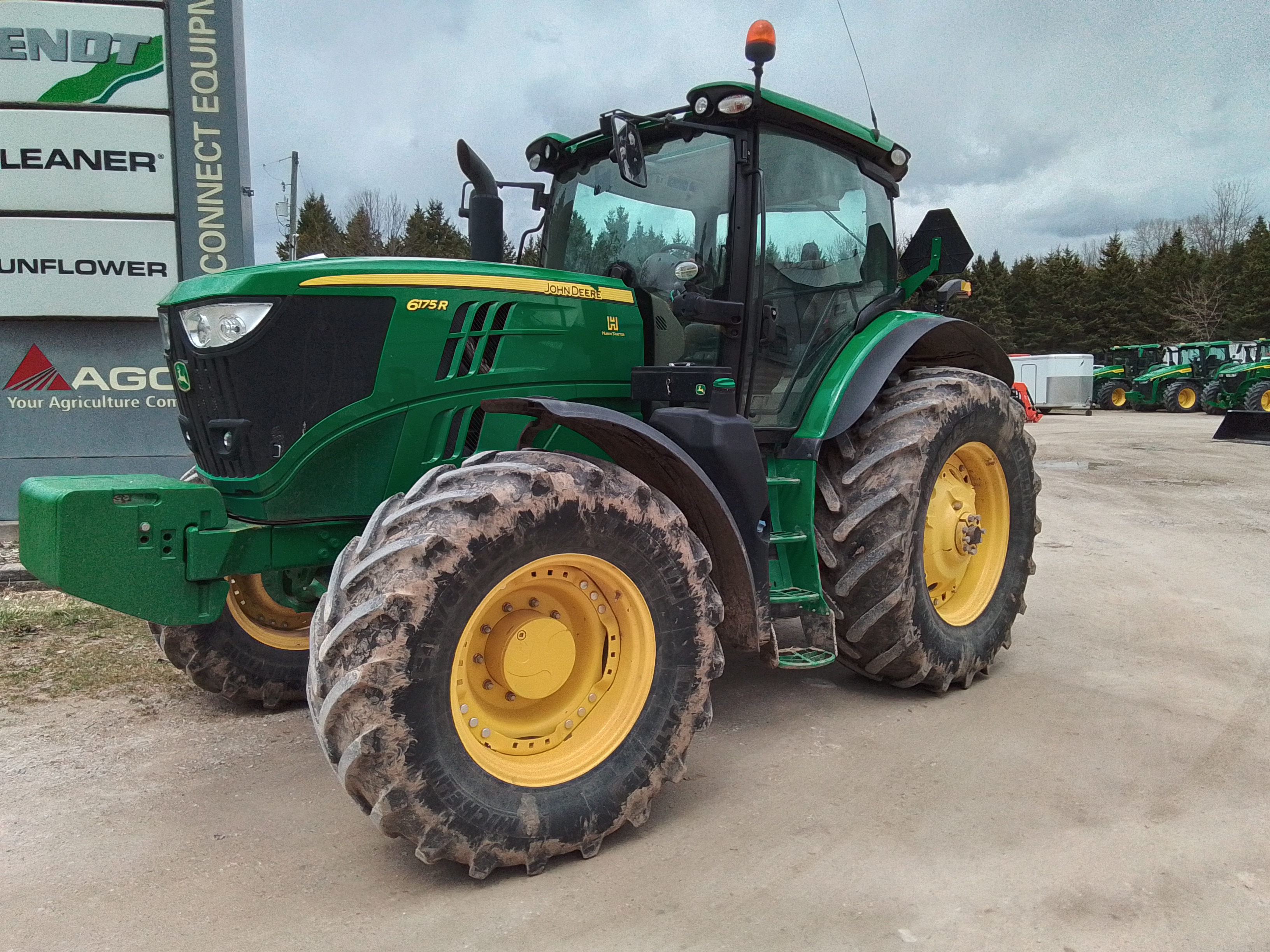 2016 John Deere 6175R Tractor