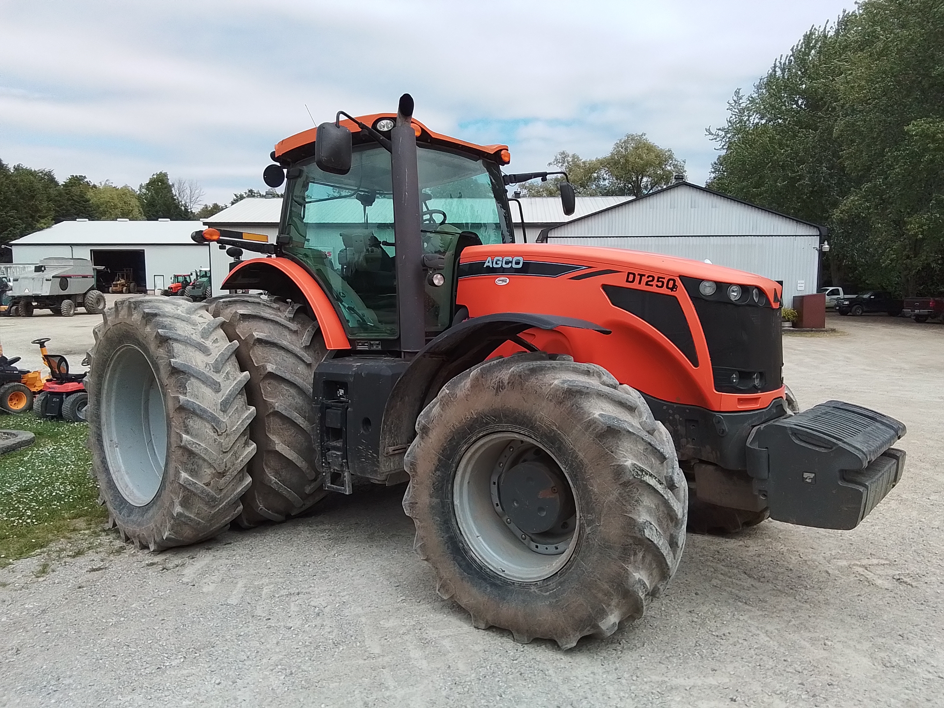 2009 AGCO DT250B Tractor