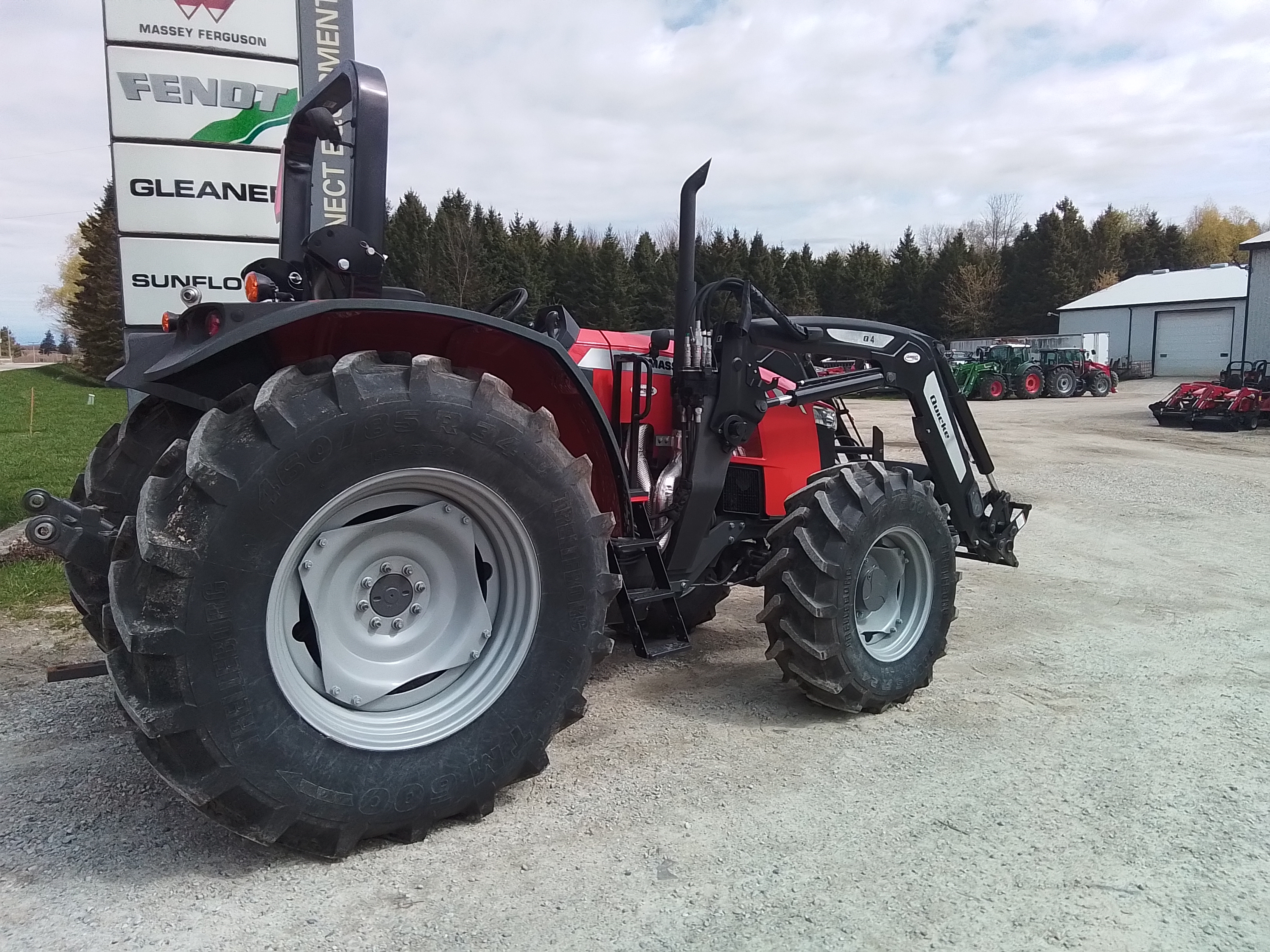 2023 Massey Ferguson 5710 Tractor