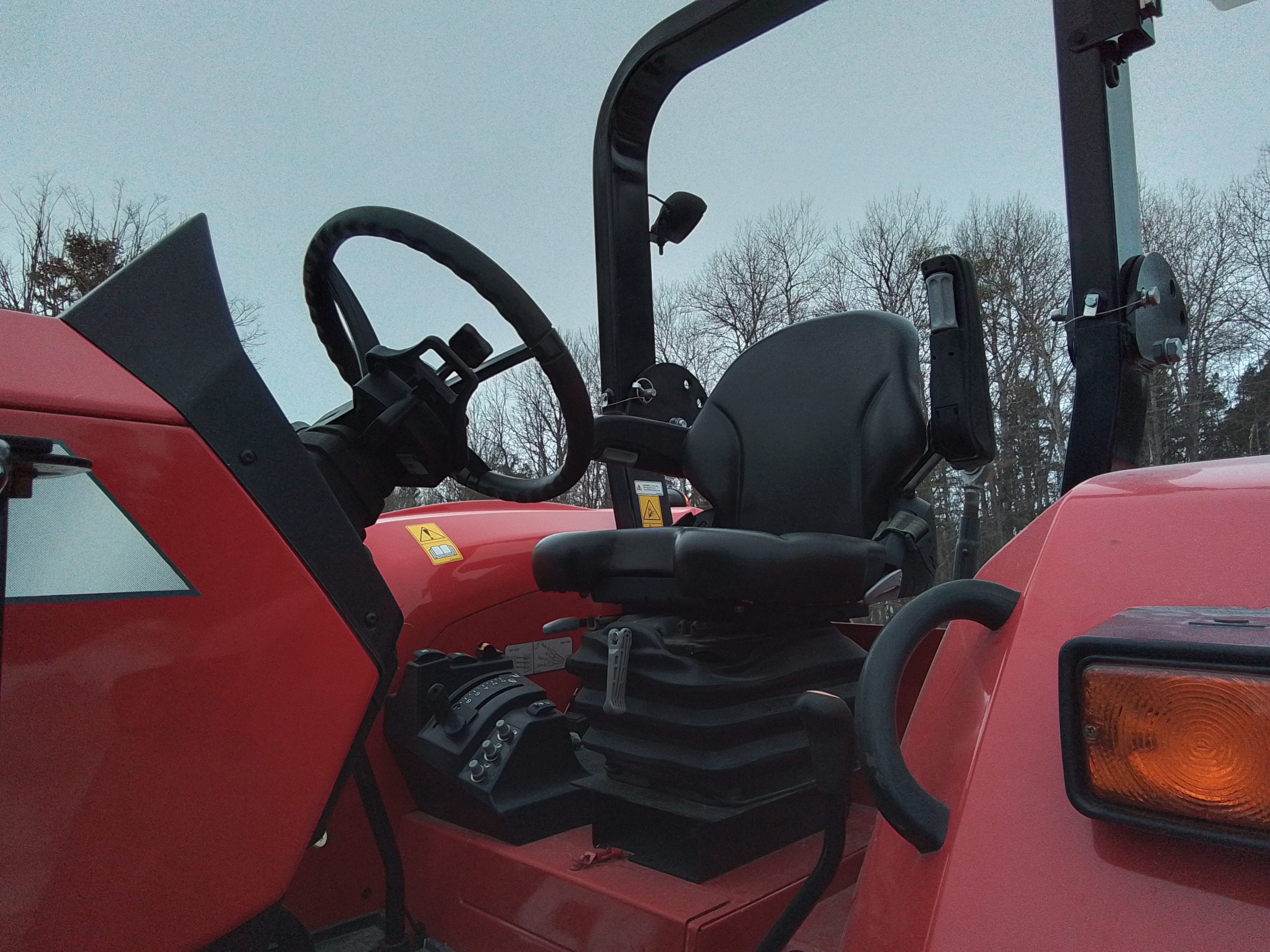 2023 Massey Ferguson 5710 Tractor