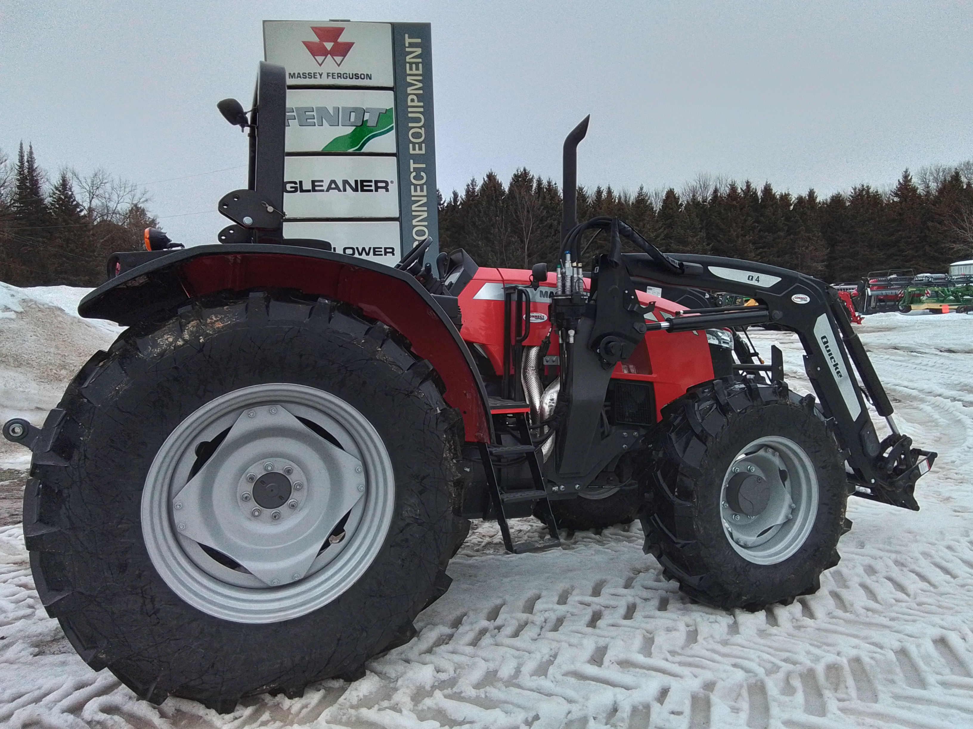 2023 Massey Ferguson 5710 Tractor