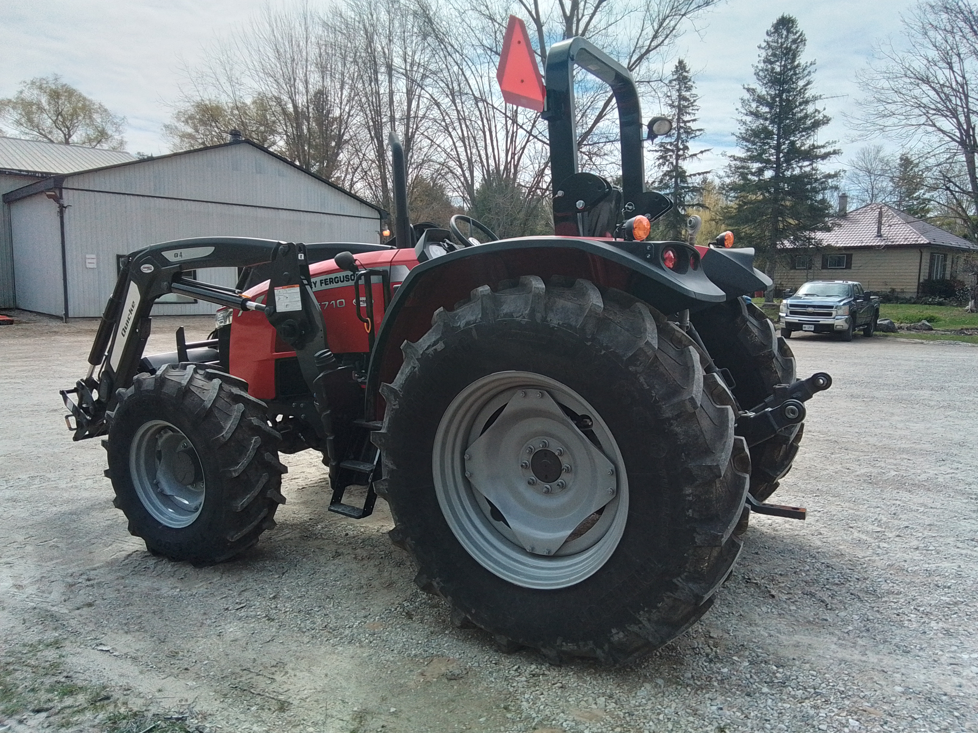 2023 Massey Ferguson 5710 Tractor