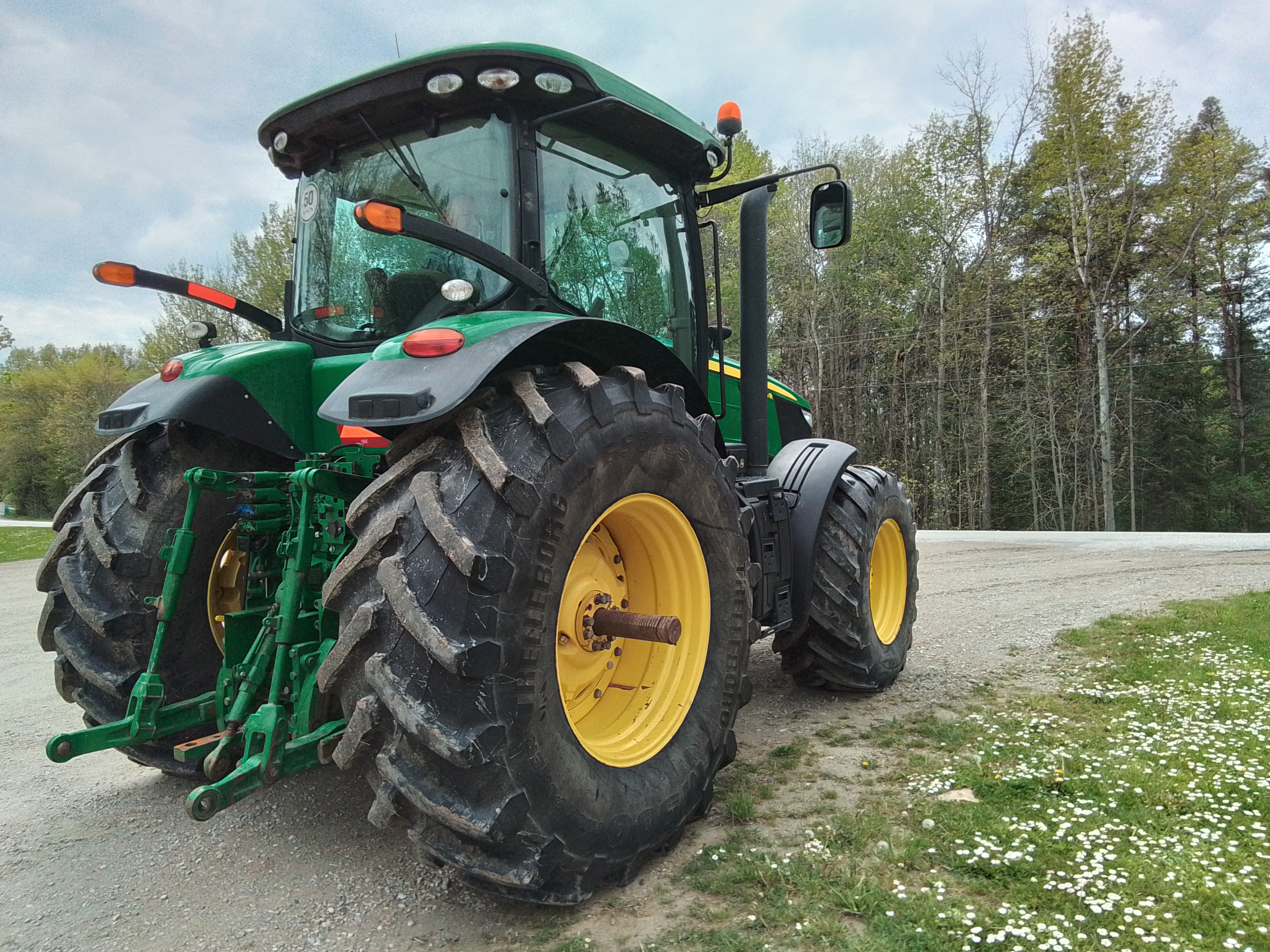 2012 John Deere 7230R Tractor