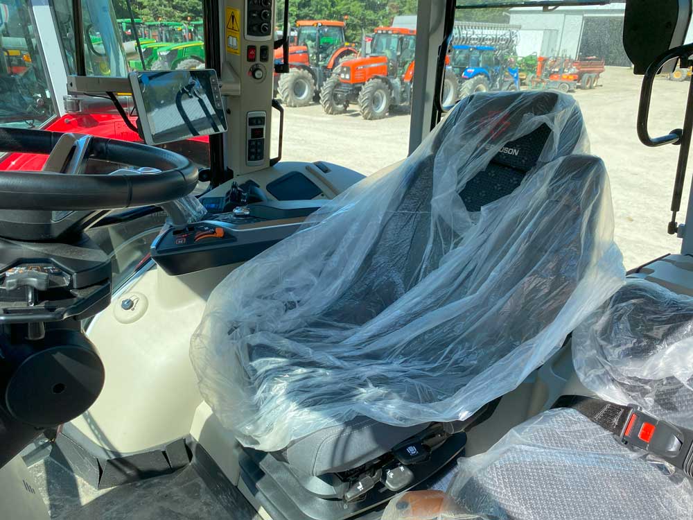 Massey Ferguson 6S.165 Tractor