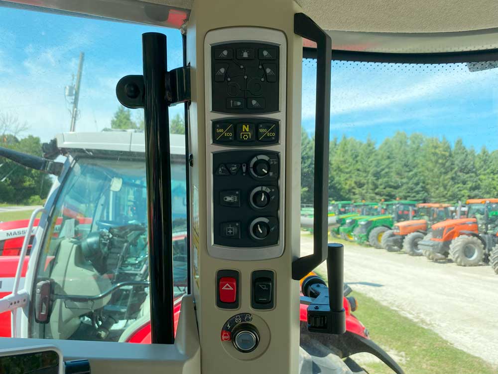 Massey Ferguson 6S.165 Tractor