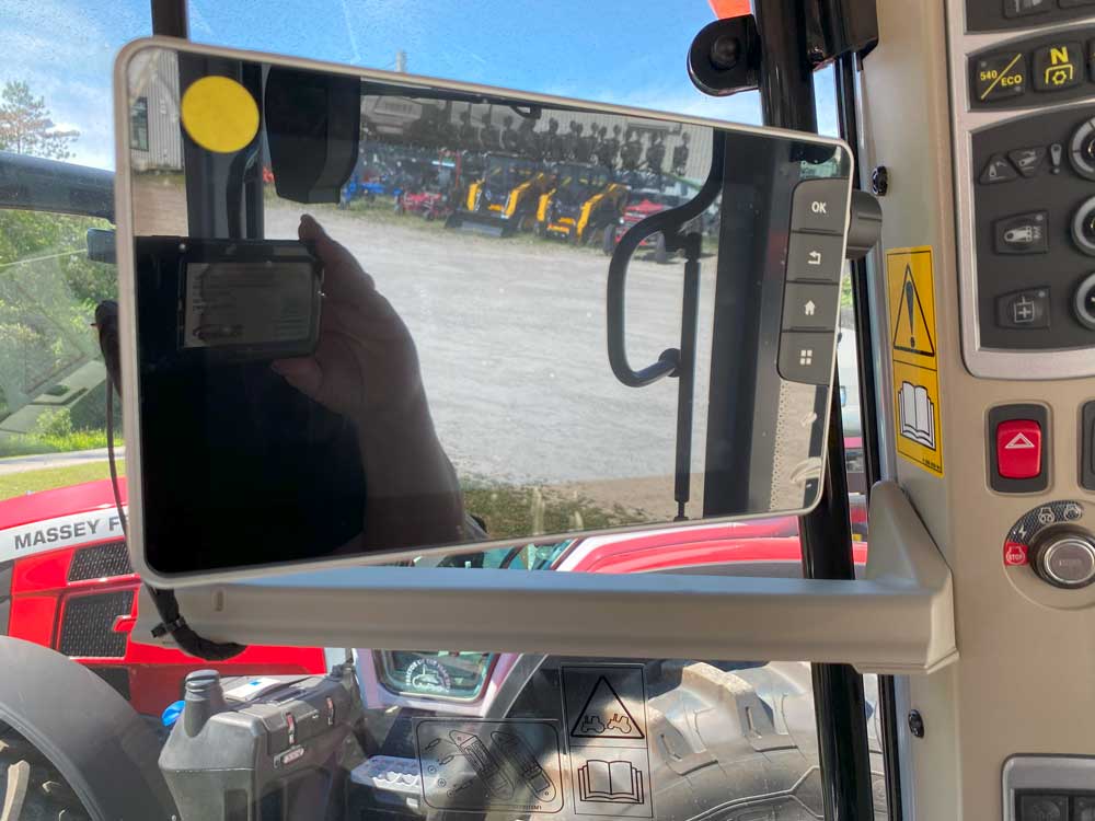 Massey Ferguson 7S.165 Tractor