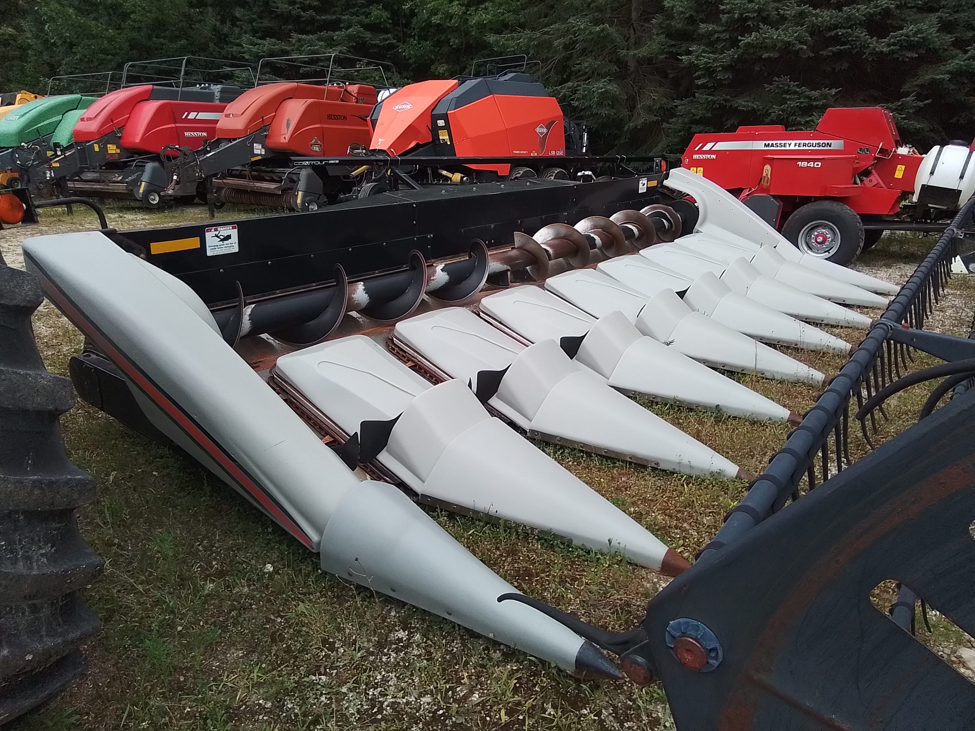 2001 Gleaner HUGGER830 Misc