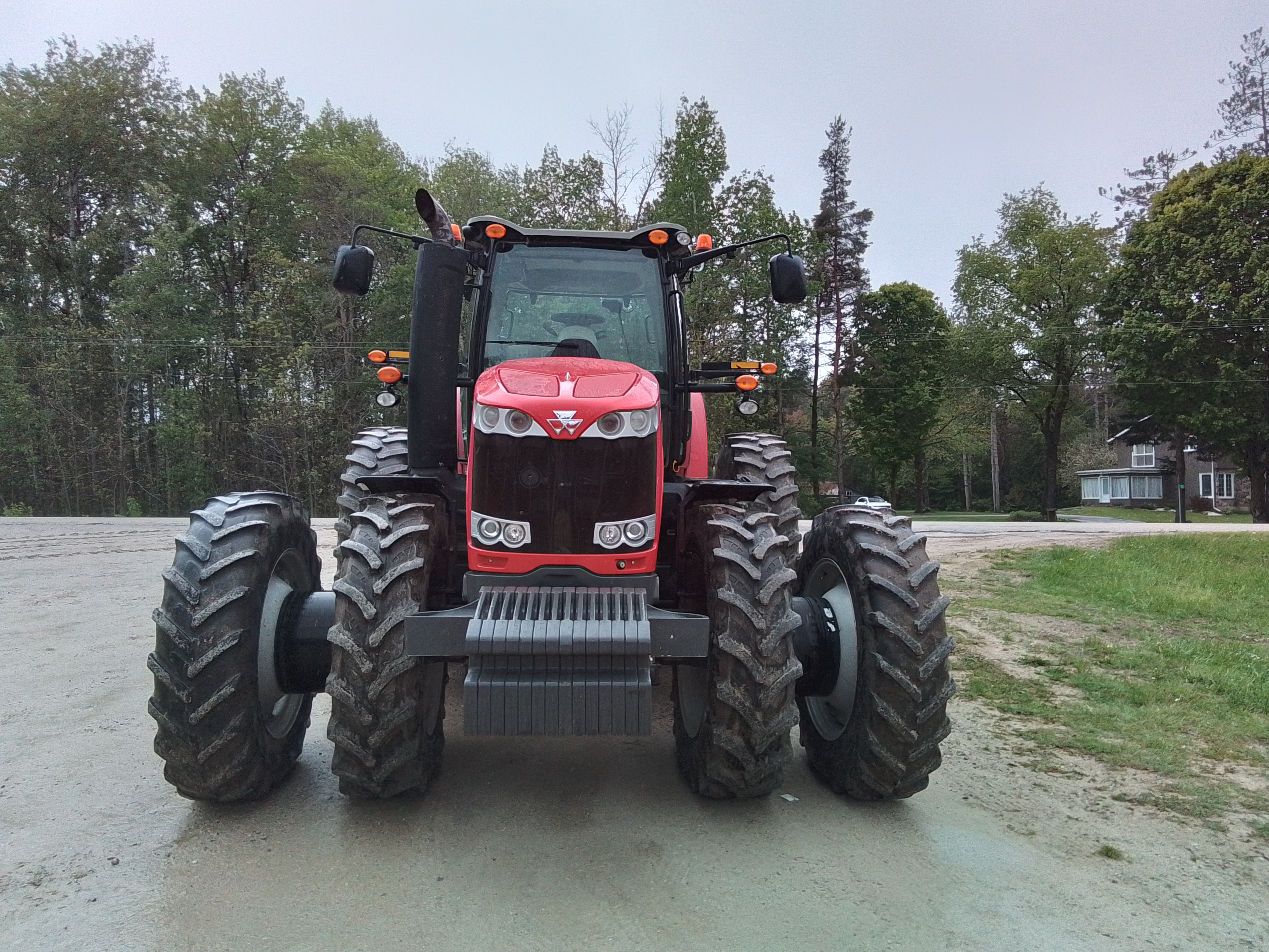 2013 Massey Ferguson 8660 Tractor