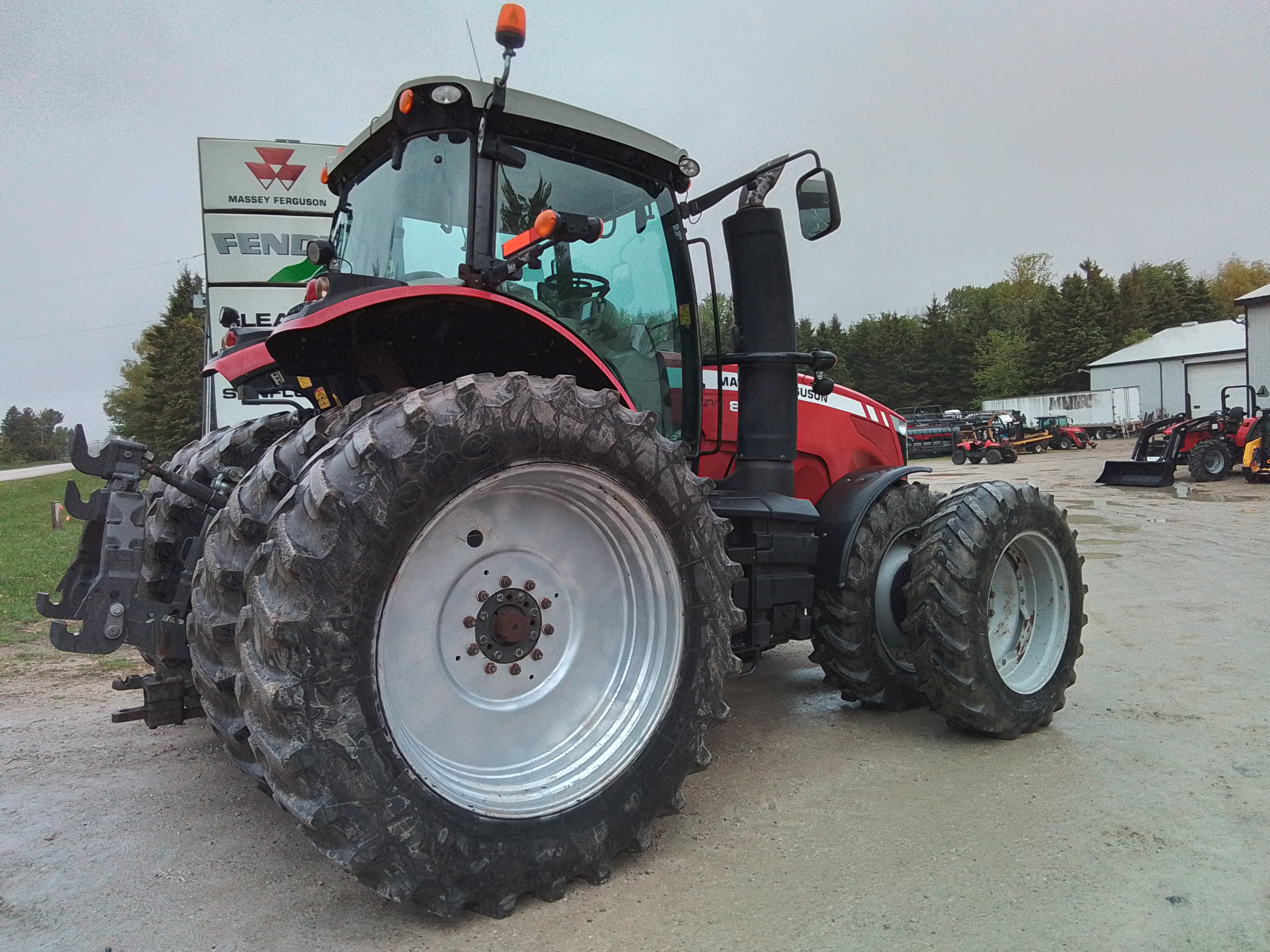 2013 Massey Ferguson 8660 Tractor