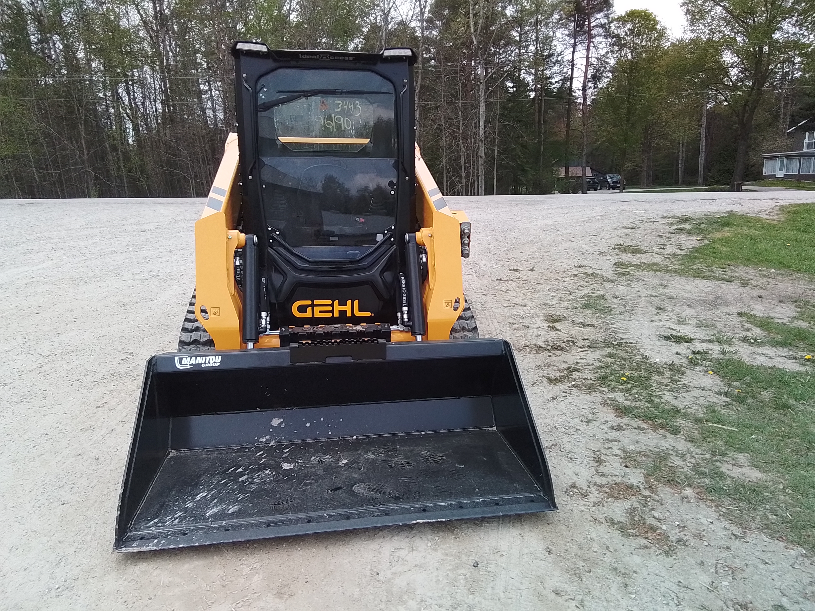 Gehl VT210 Compact Track Loader