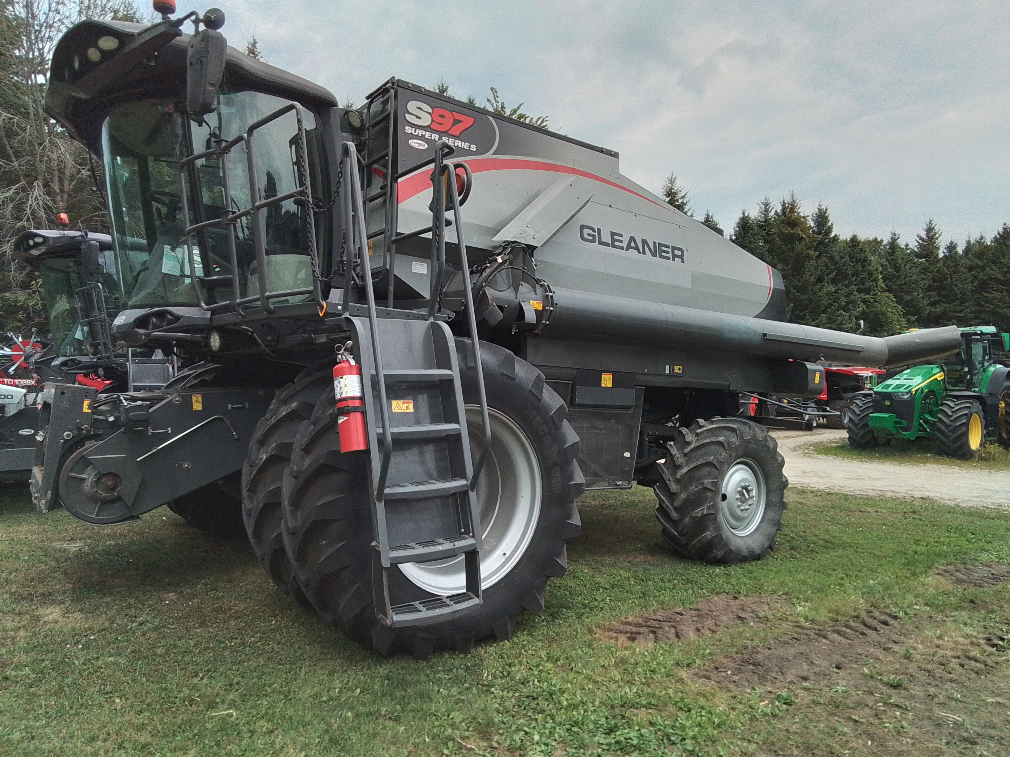2020 Gleaner S97 Combine