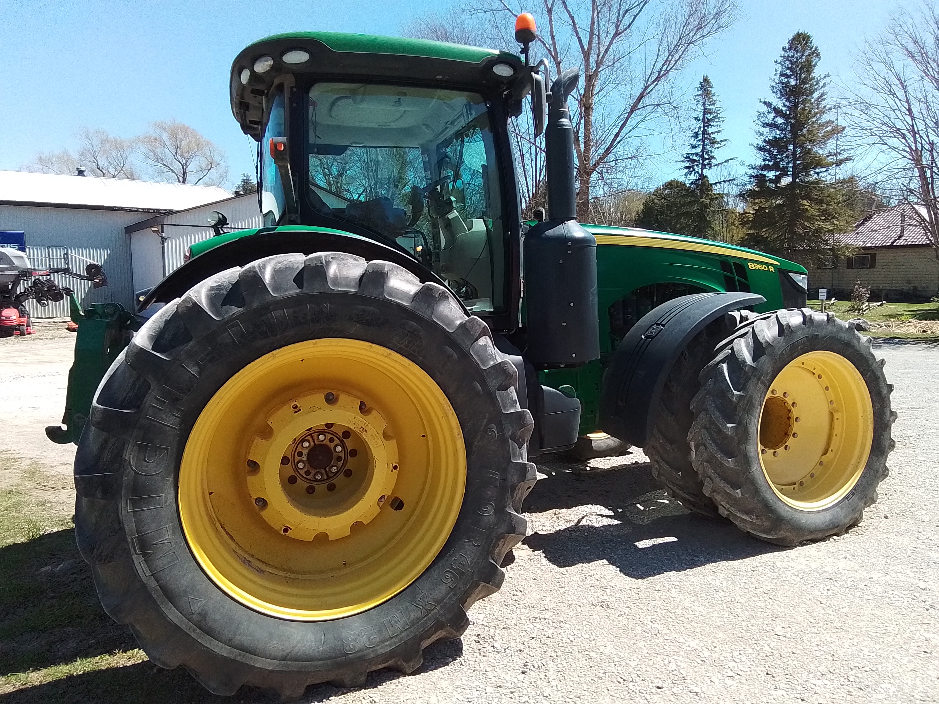 2013 John Deere 8360R Tractor