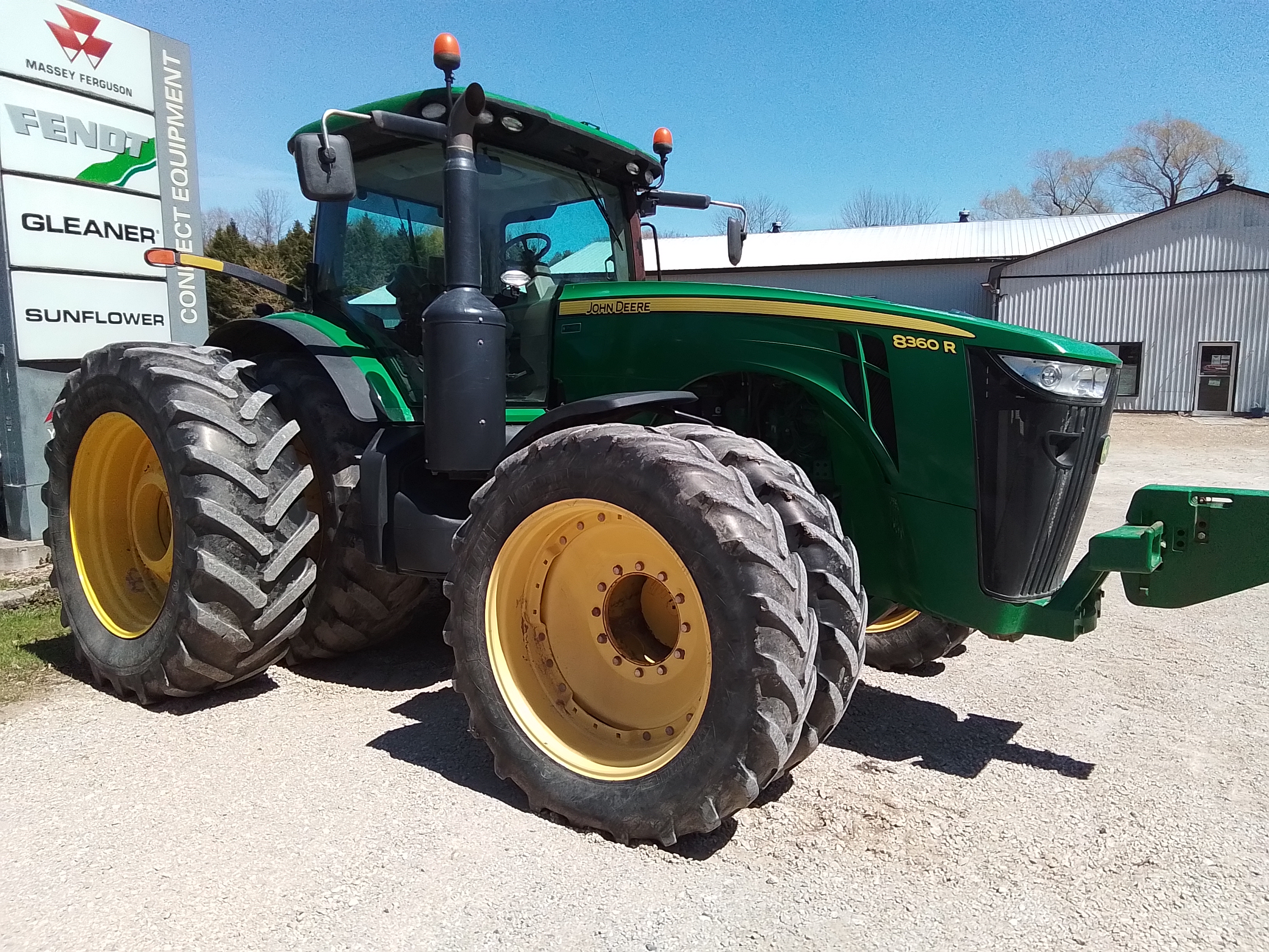 2013 John Deere 8360R Tractor