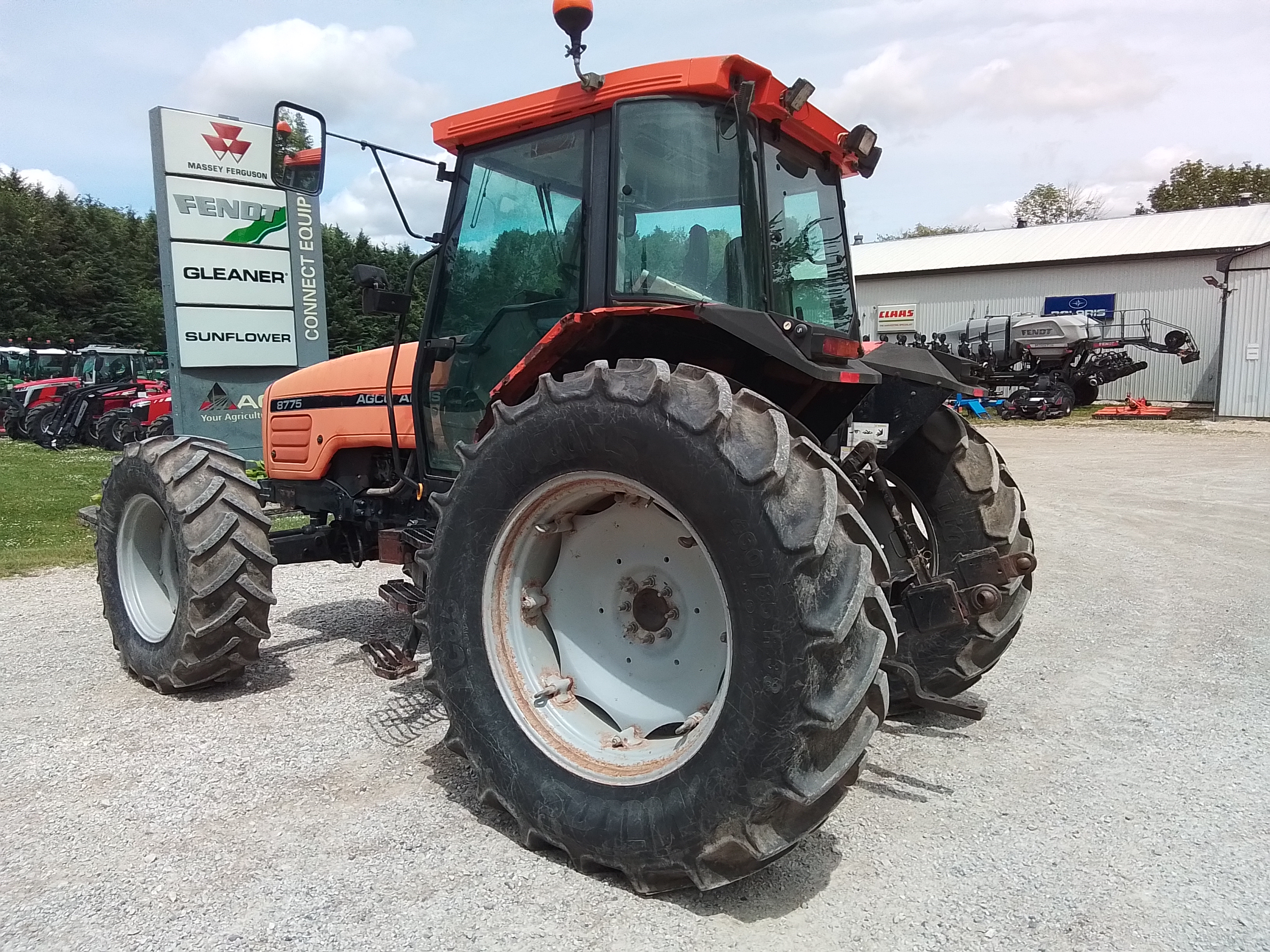 1997 AGCO Allis 8775 Tractor