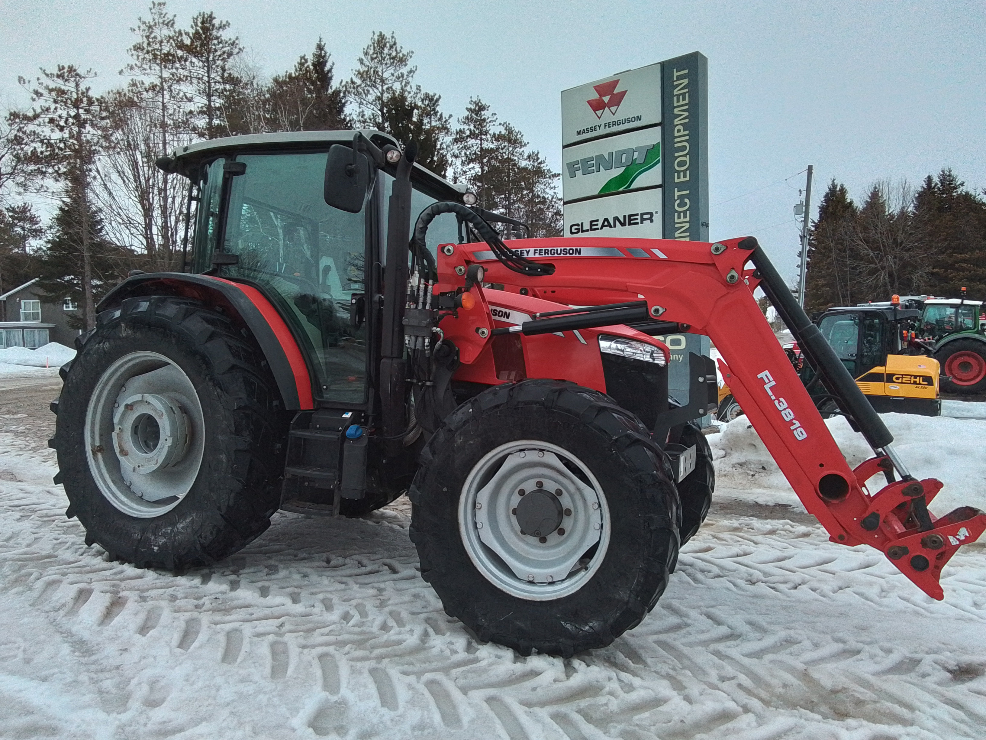 2020 Massey Ferguson 6712 Tractor