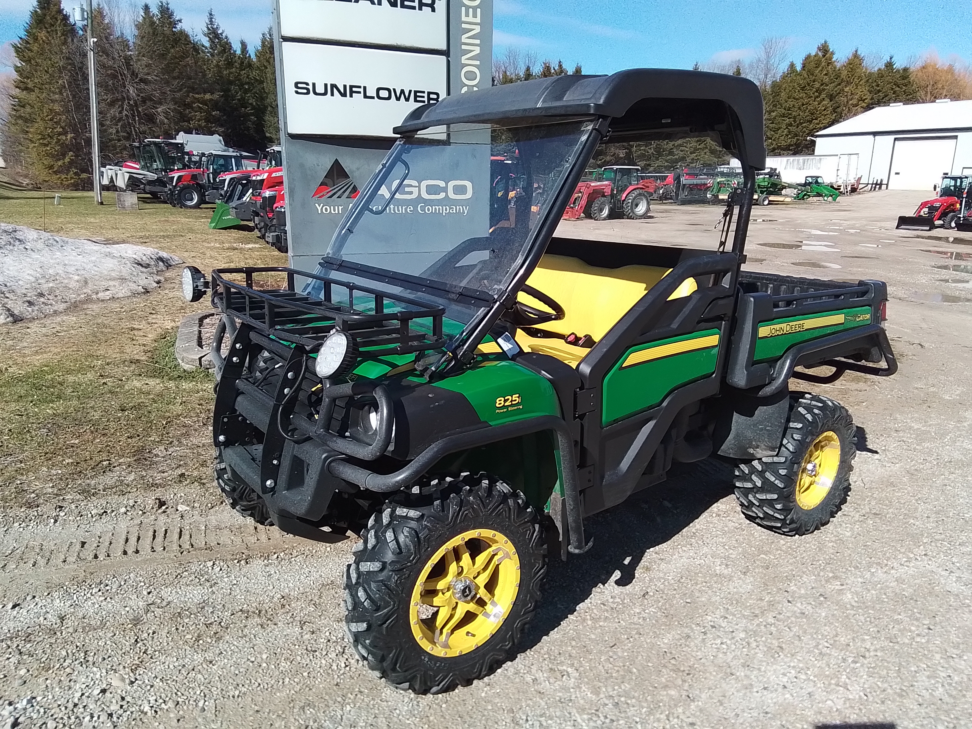2017 John Deere 8251 Misc