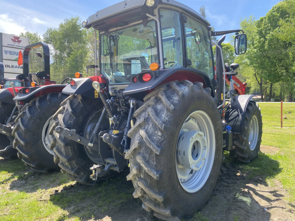 Massey Ferguson 5M.145 Tractor