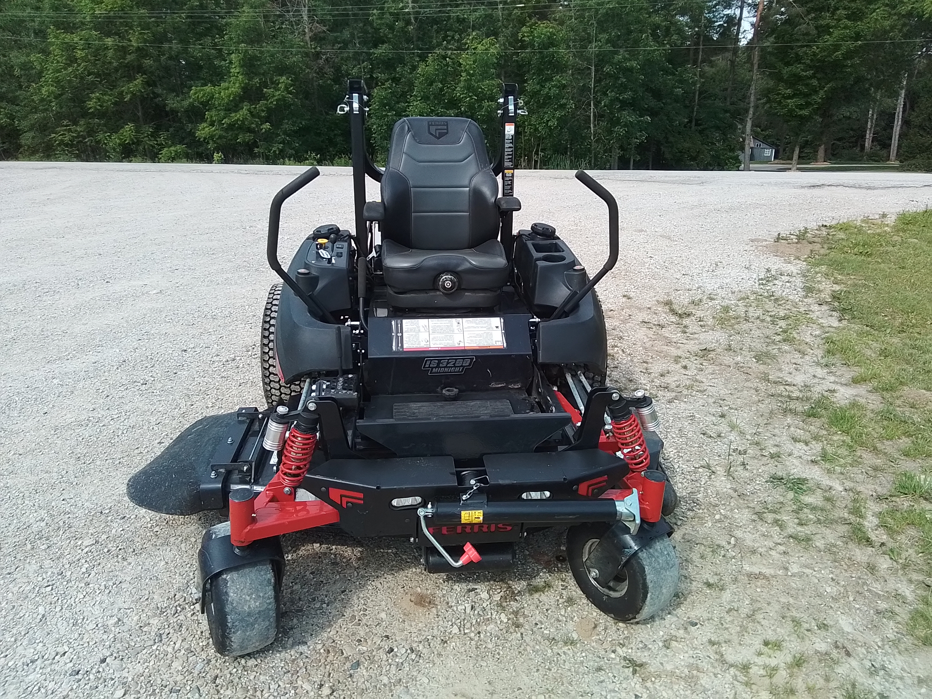 2019 Ferris IS3200Z Mower