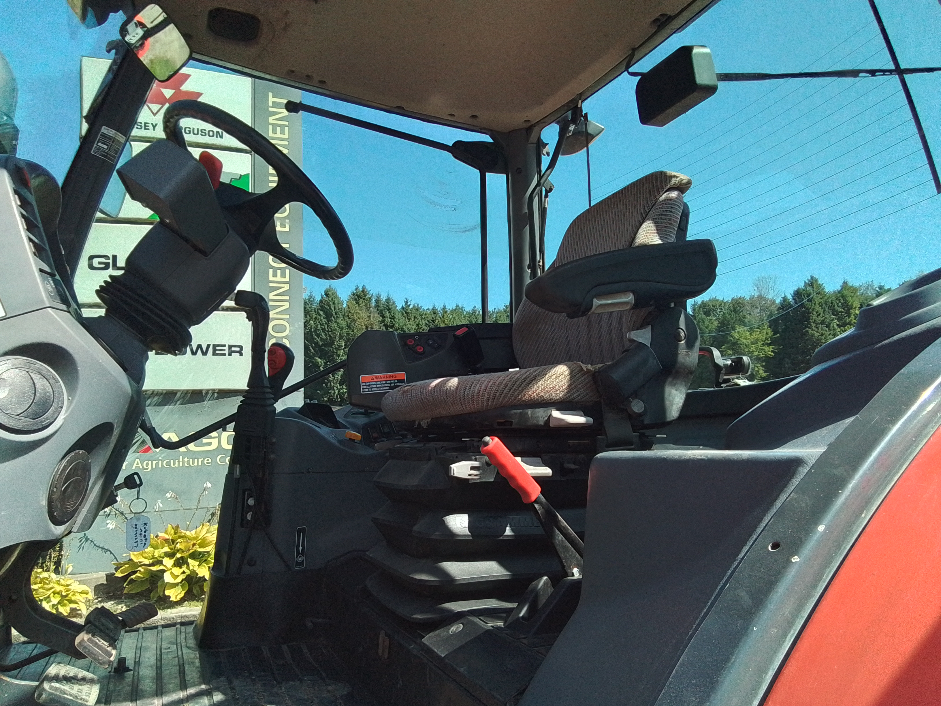2016 Kubota M6-111DTCC-F Tractor