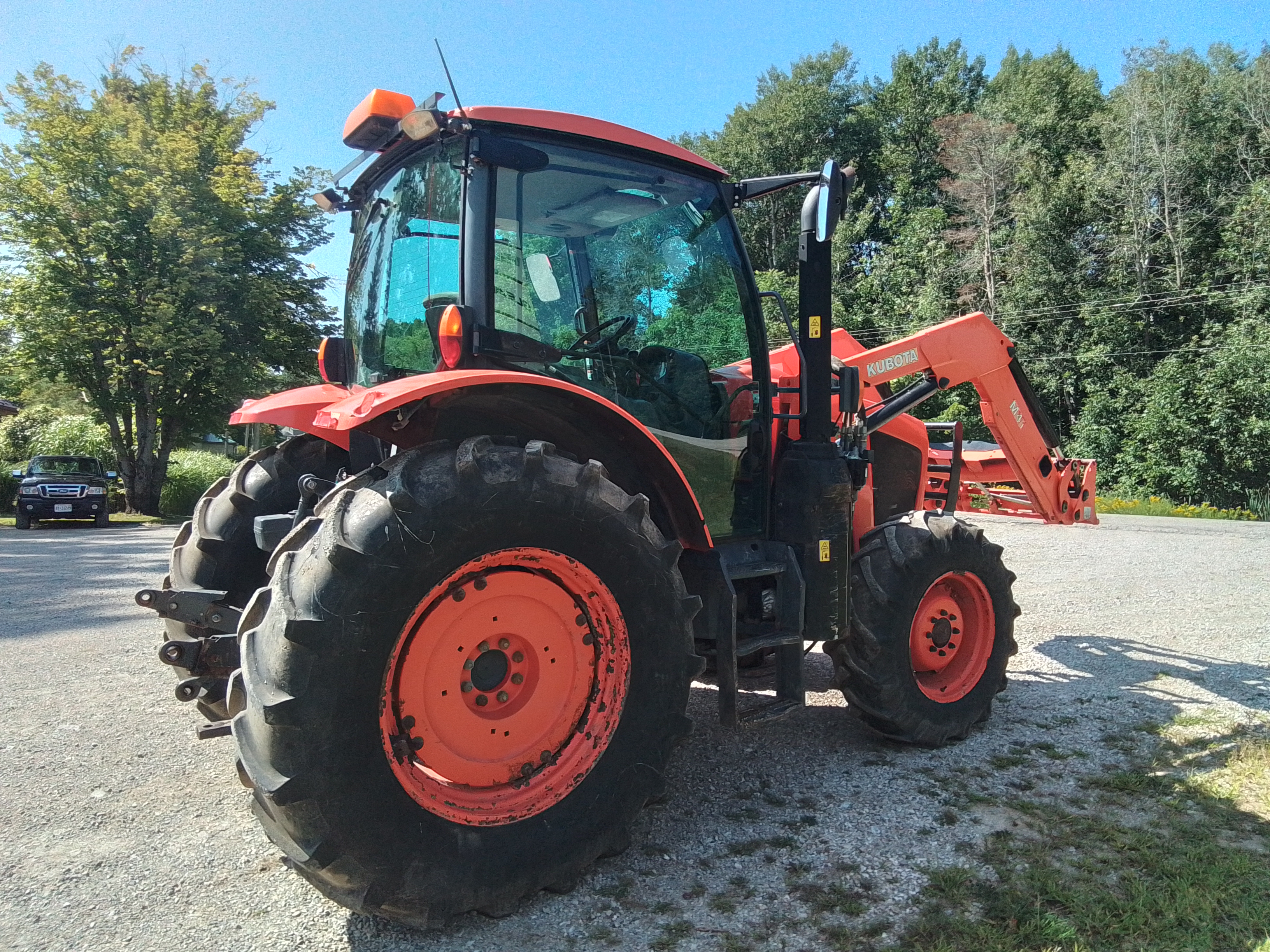 2016 Kubota M6-111DTCC-F Tractor