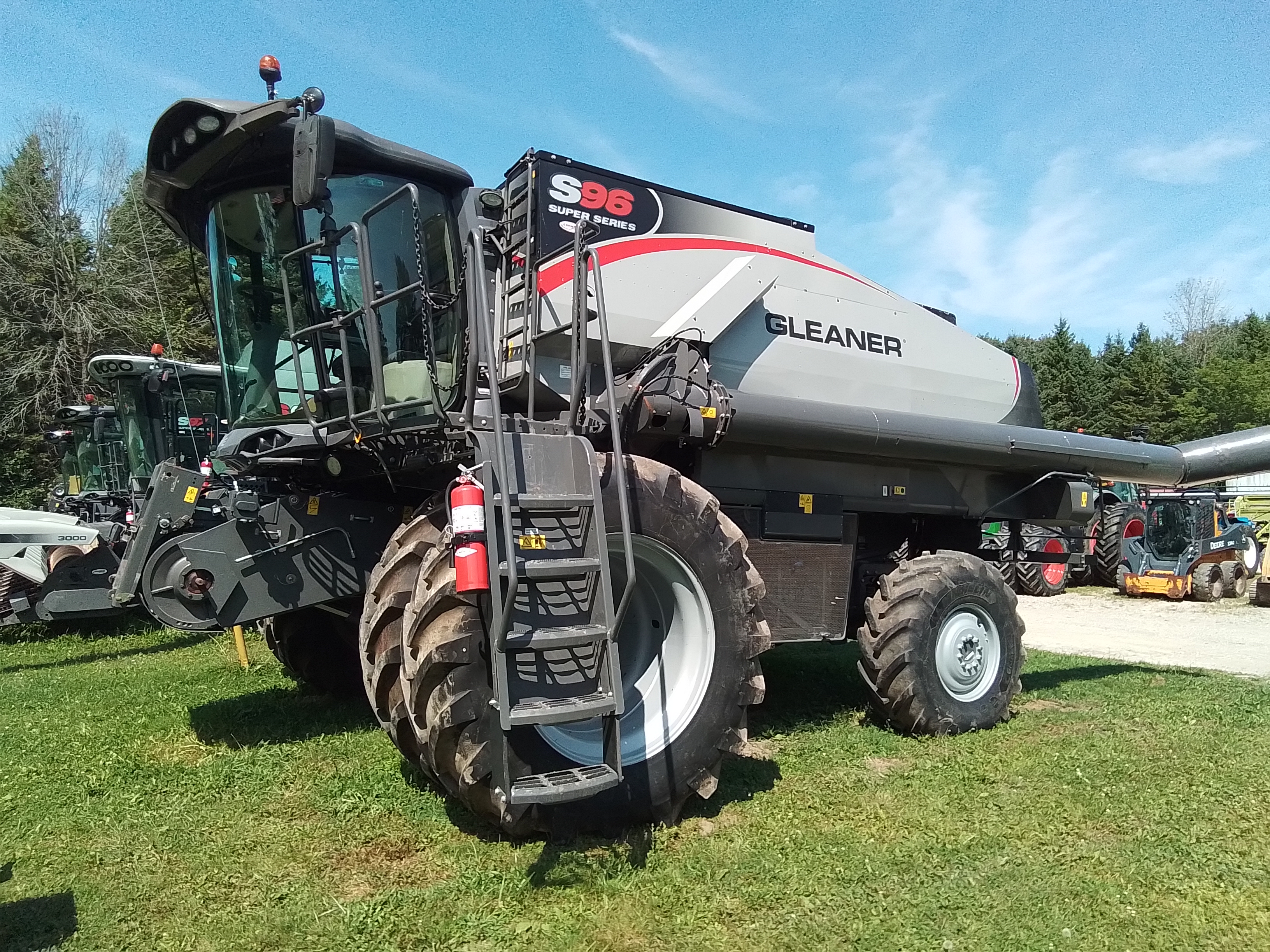 2022 Gleaner S96 Combine