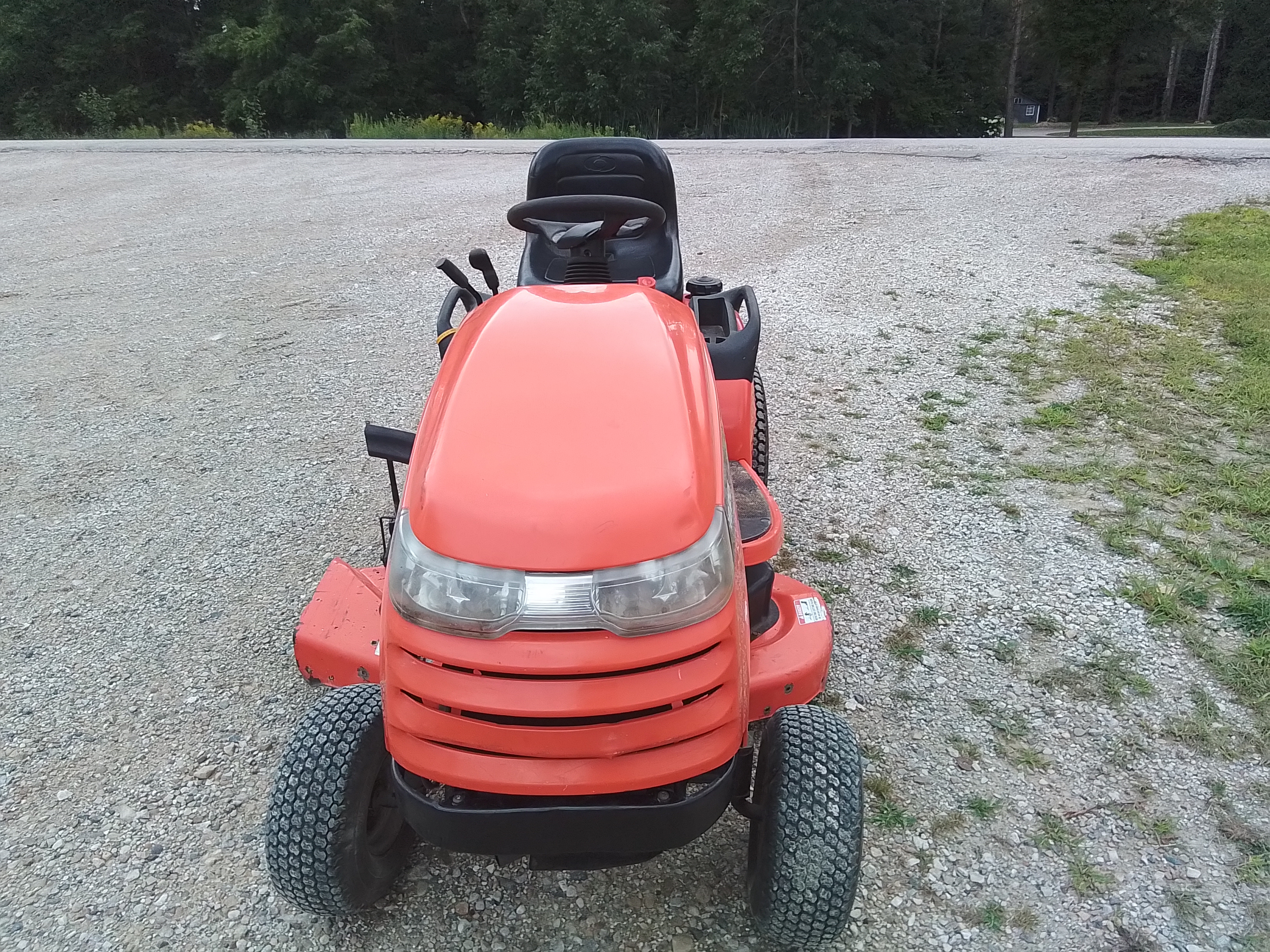 2004 AGCO 1620HV Mower/Riding