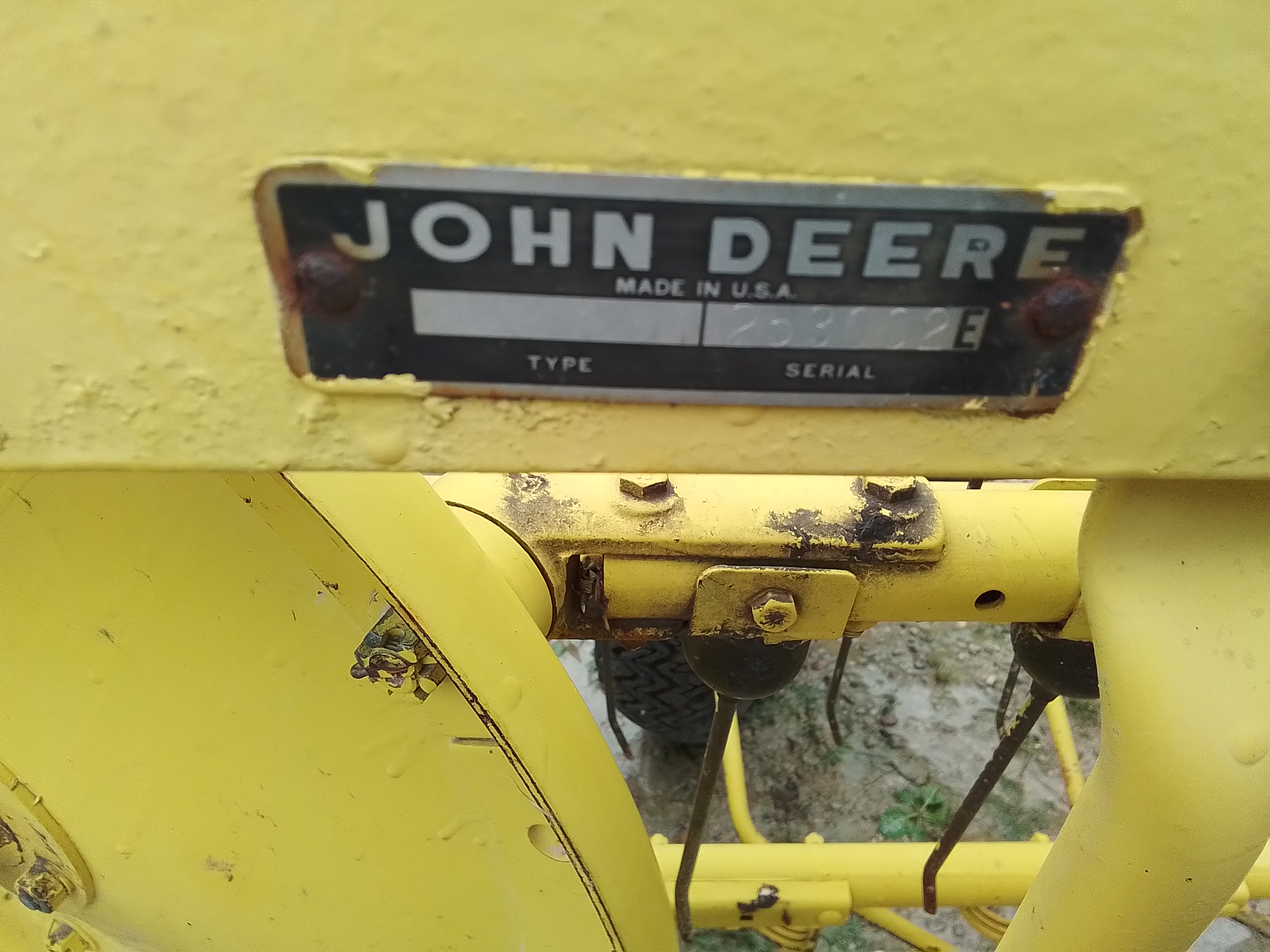 1985 John Deere 660 Rake