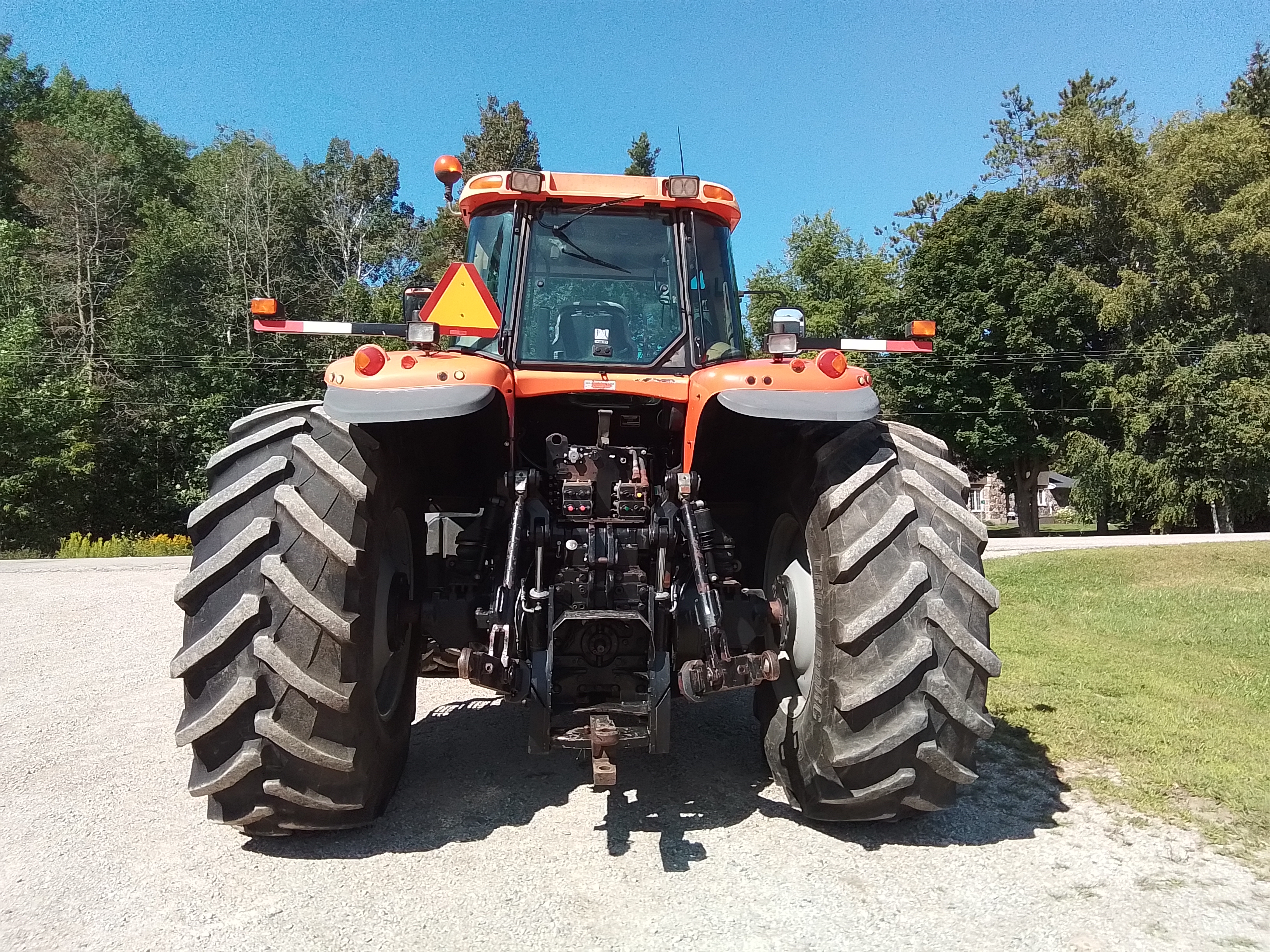 AGCO DT220A Tractor