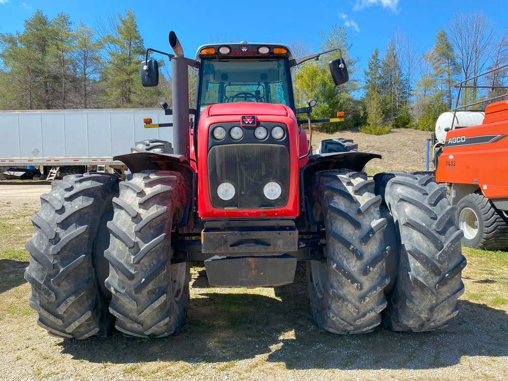 2004 Massey Ferguson 8450 Tractor