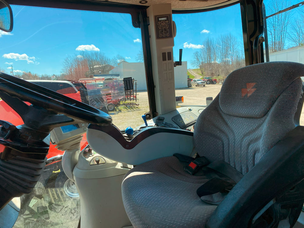 2004 Massey Ferguson 8450 Tractor