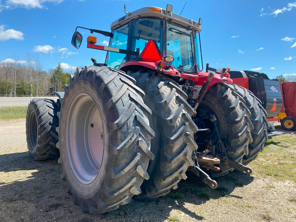 2004 Massey Ferguson 8450 Tractor