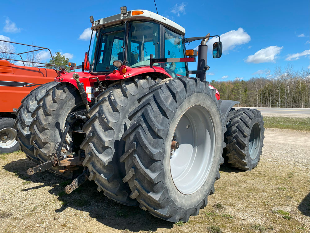 2004 Massey Ferguson 8450 Tractor