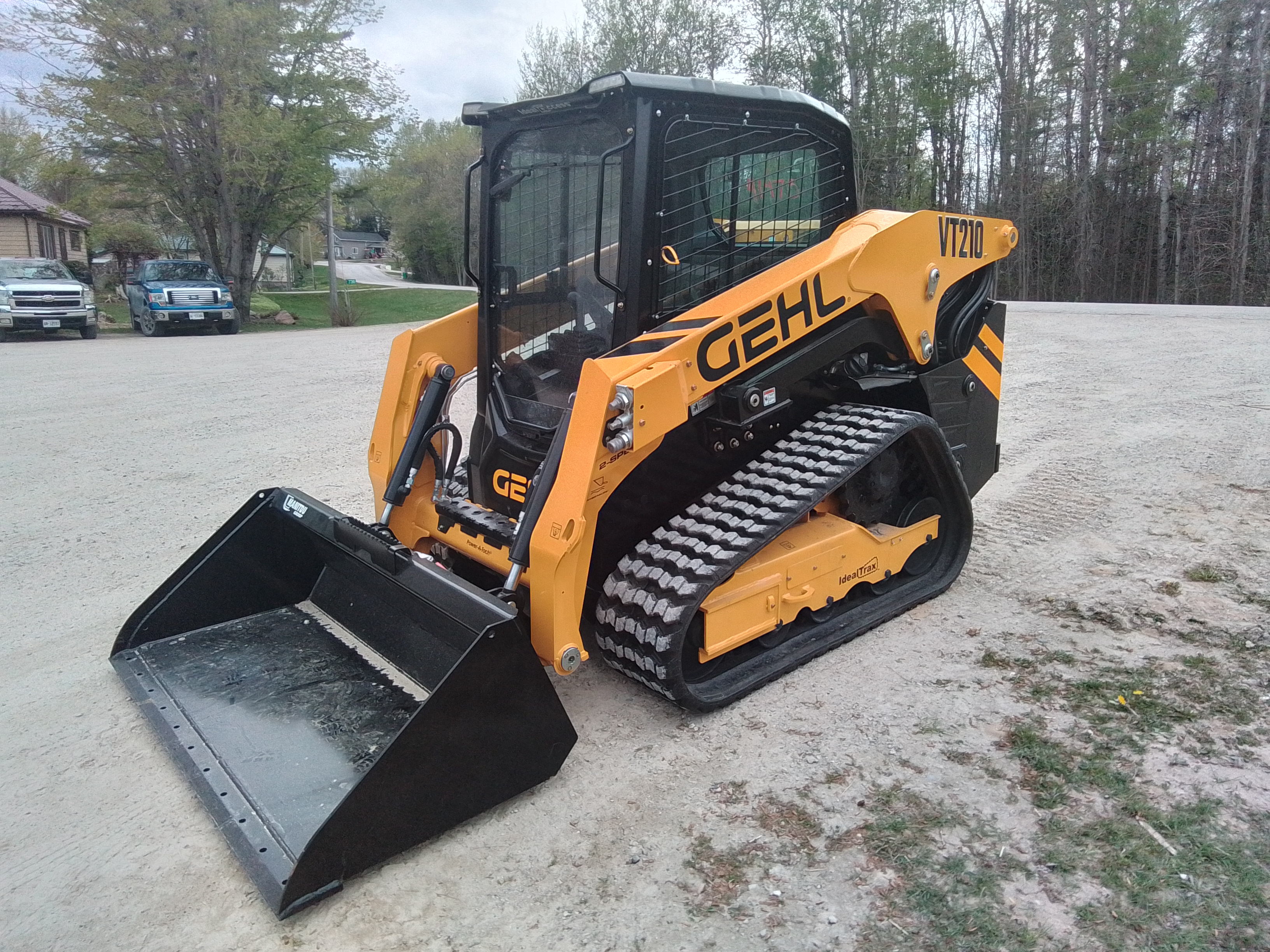 Gehl VT210 Compact Track Loader