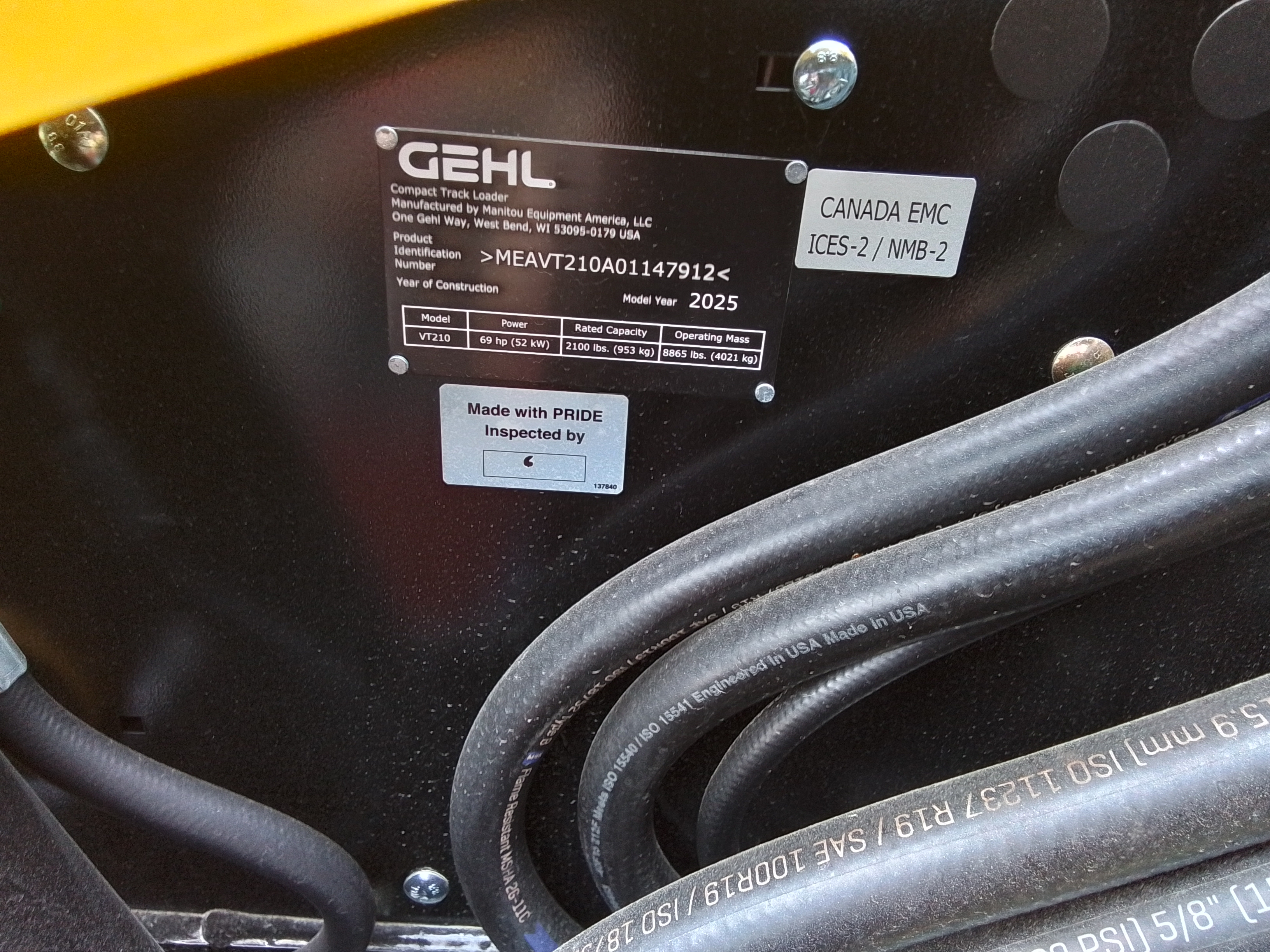 Gehl VT210 Compact Track Loader