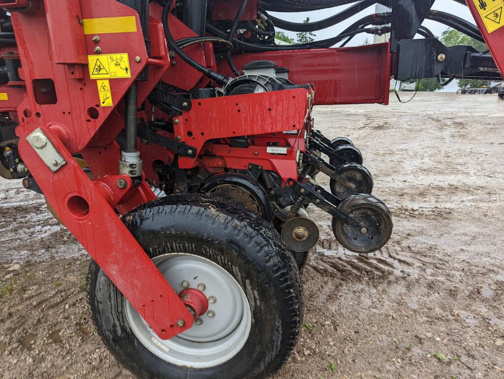 2016 Case IH ER 1255 Planter