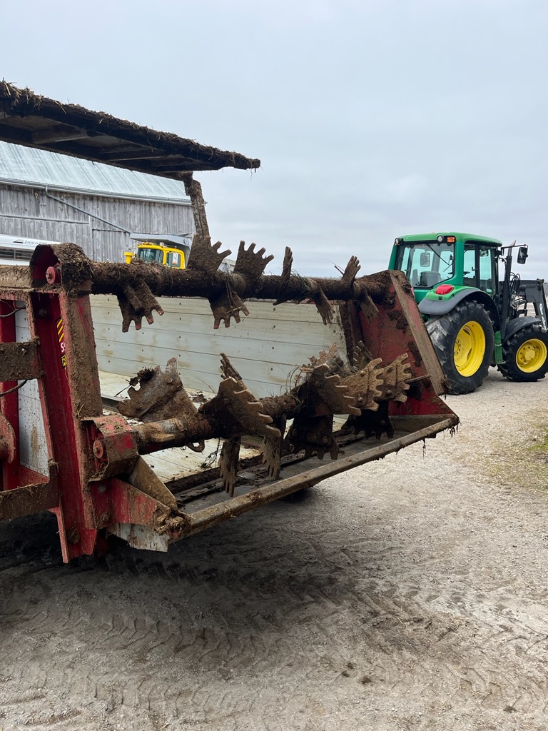 2009 Hagedorn 227 Manure Spreader