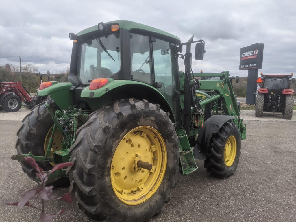 2010 John Deere 7230 Tractor Loader for sale in Mildmay, ON | IronSearch