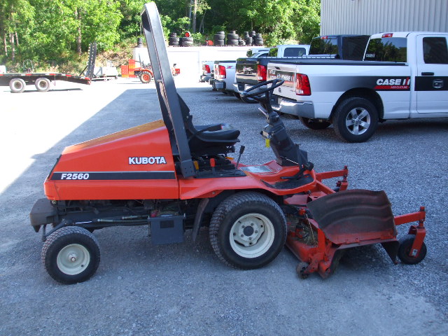 2003 Kubota F2560 Mower/Front Deck