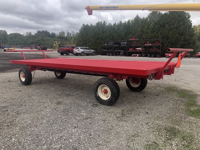 2022 Creekbank 8.5X20 MESH Bale Wagon