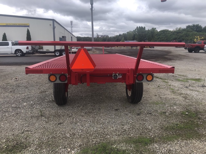 2022 Creekbank 8.5X20 MESH Bale Wagon