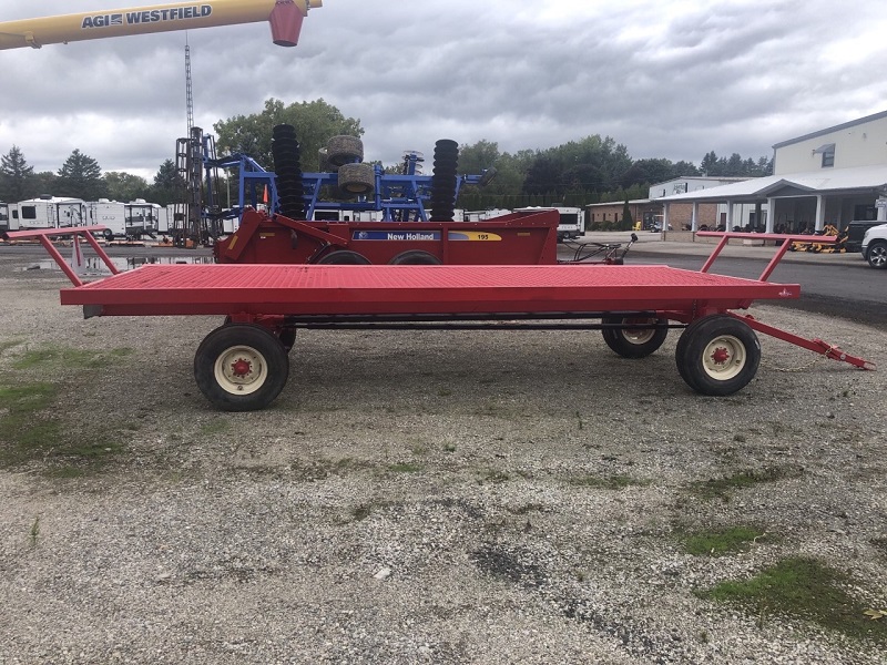 2022 Creekbank 8.5X20 MESH Bale Wagon