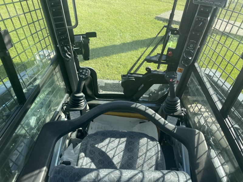 2024 New Holland L320 Skid Steer Loader