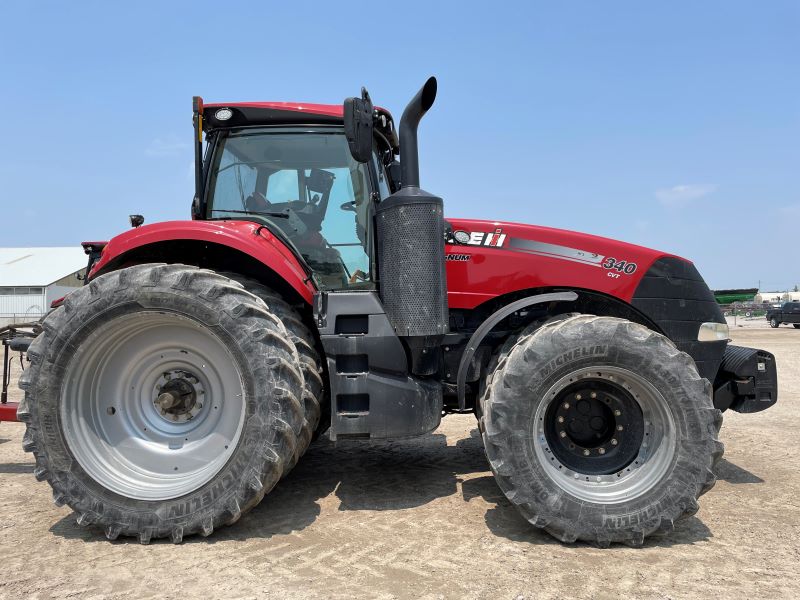 2019 Case IH MAGNUM 340 Tractor