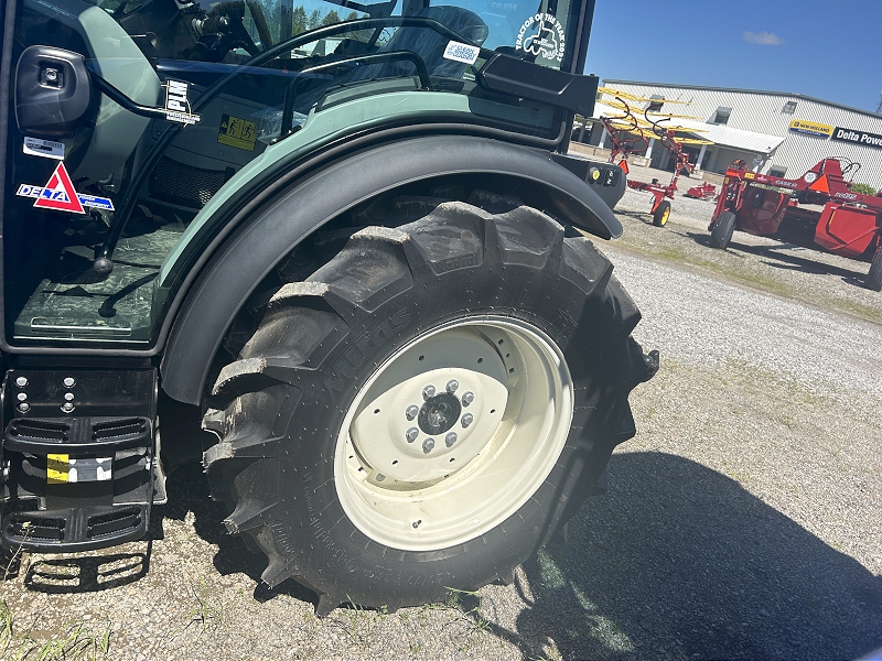 2024 New Holland T4.100F CAB Tractor