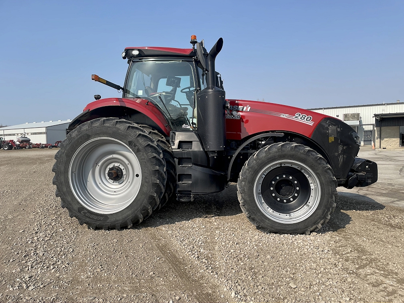 2022 Case IH MAGNUM 280 Tractor