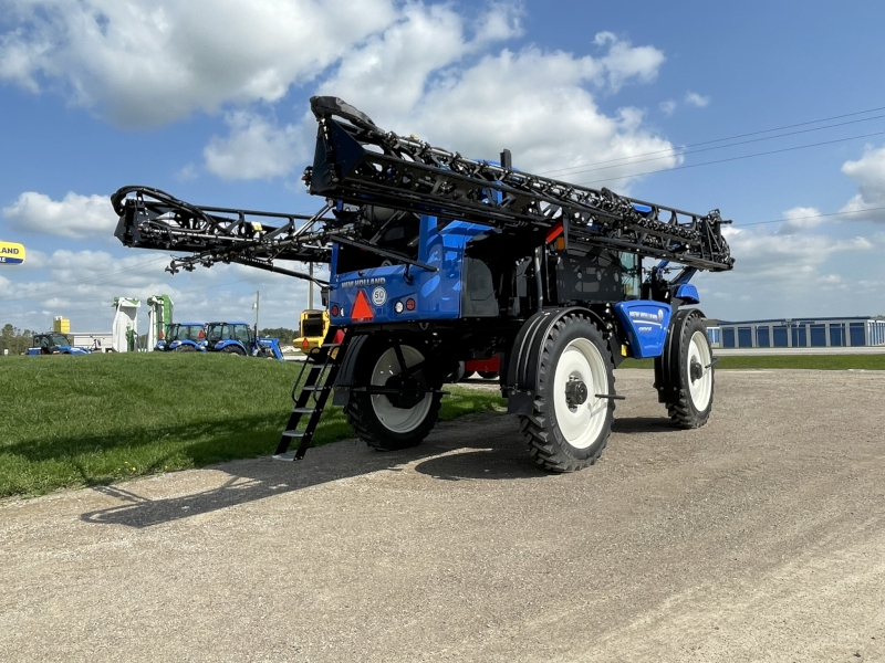 2024 New Holland SP.310F Sprayer/High Clearance