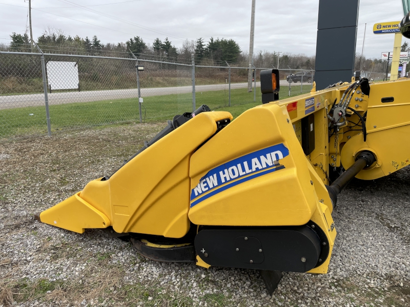 2014 New Holland 980CR Header Corn Head